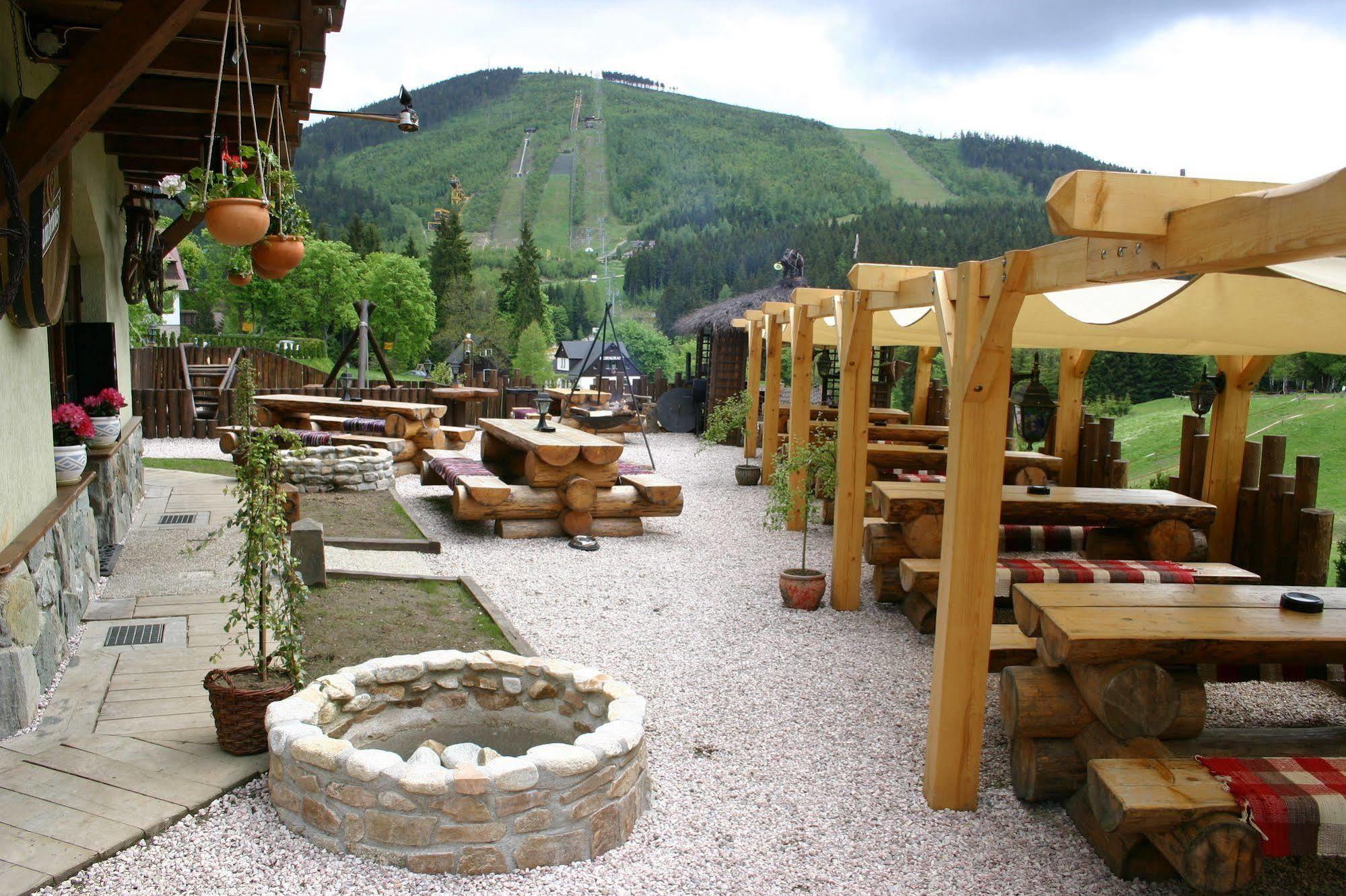 Penzion Rotunda Harrachov Extérieur photo
